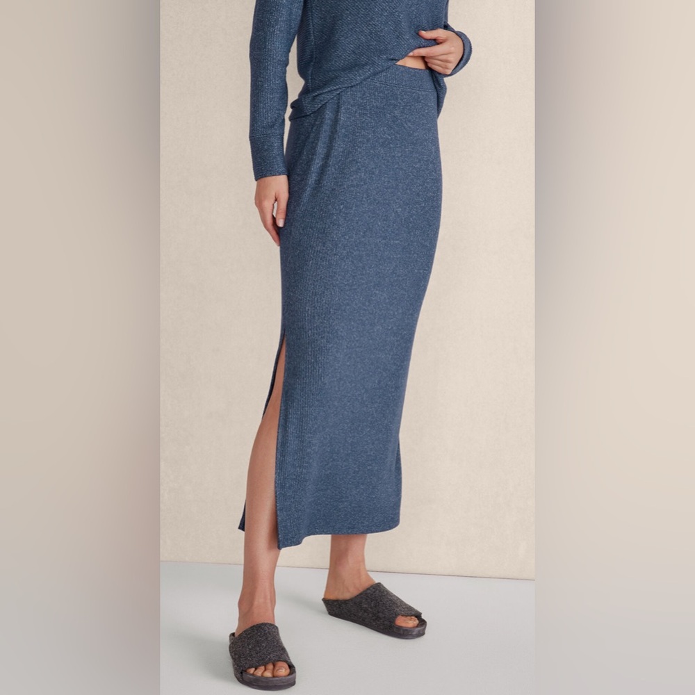 NWT Knit Skirt